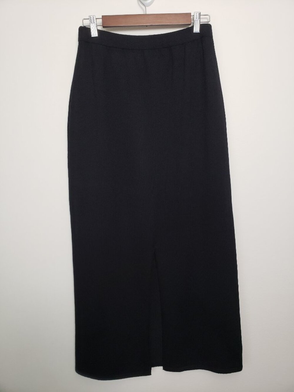 ST. JOHN BASICS Size 12 Black Long Skirt - Business Professional - Picture 3 of 11